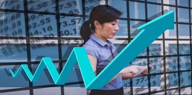 Where do experts say the housing market is heading